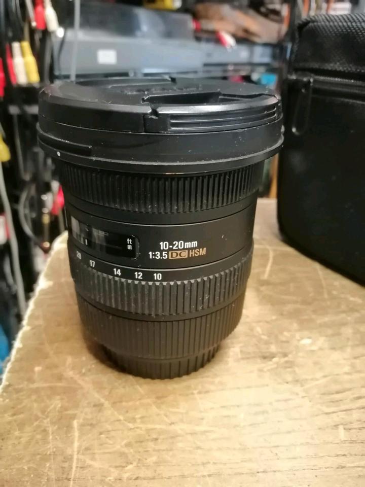 SIGMA EX 10-20 mm F3. 5 DC HSM für CANON EOS. Objektiv!!