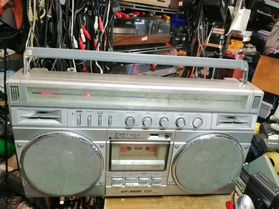 SHARP GF-8989, Radio-Cassetten-Recorder, etwas DEFEKT!!