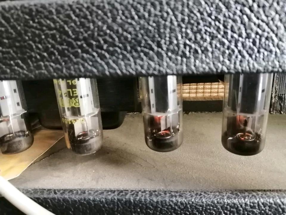 FENDER BASSMAN 135 Röhrenverstärker + BASSMAN Speaker