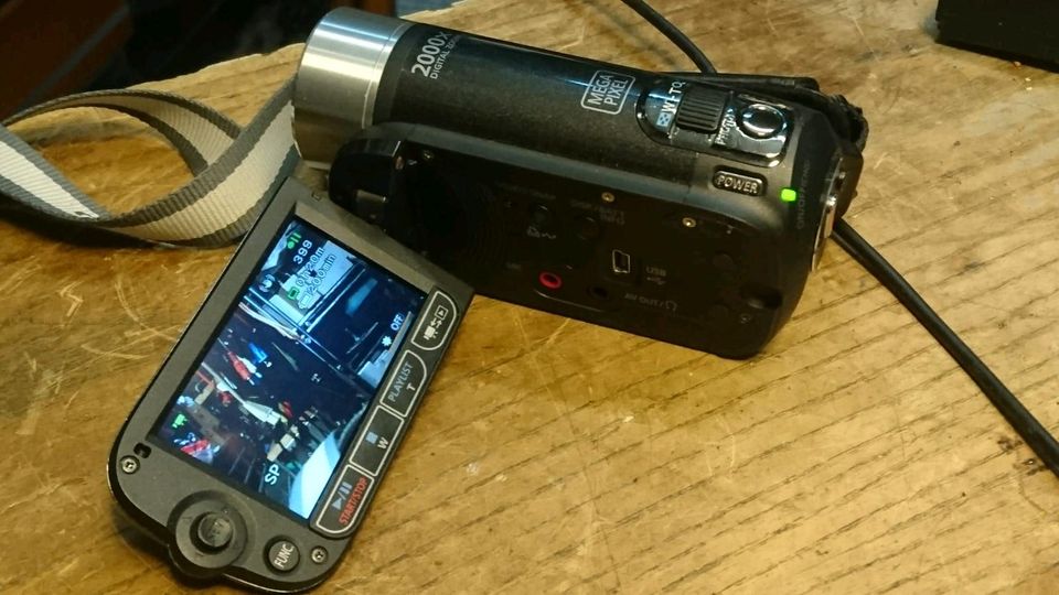 CANON LEGRIA FS22, Videocamera mit Zubehör, OHNE Speicherkarte!!