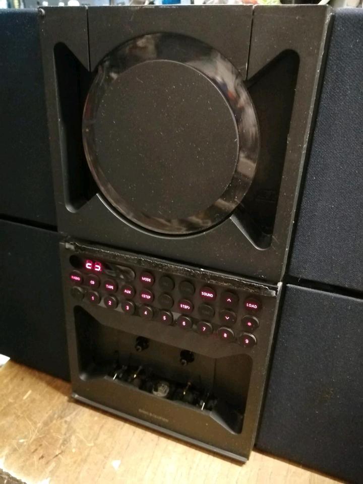 BANG & OLUFSEN BEOSOUND CENTURY Type: 2651 S/W 1.0, etwas DEFEKT!