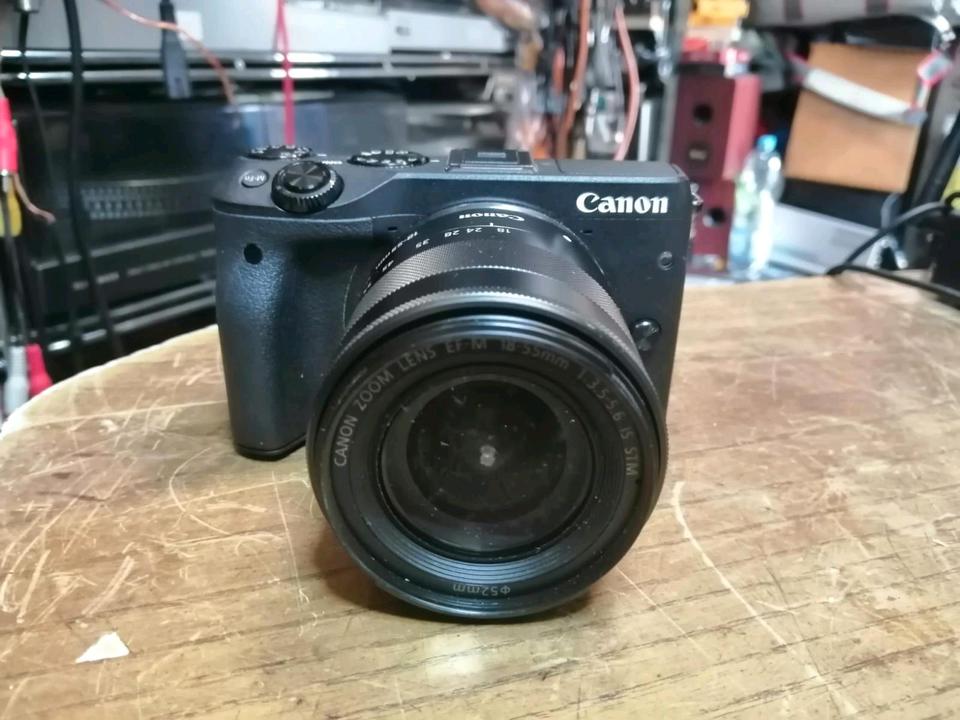 CANON EOS M3, Digital-Kamera mit Objektiv, DEFEKT!!!
