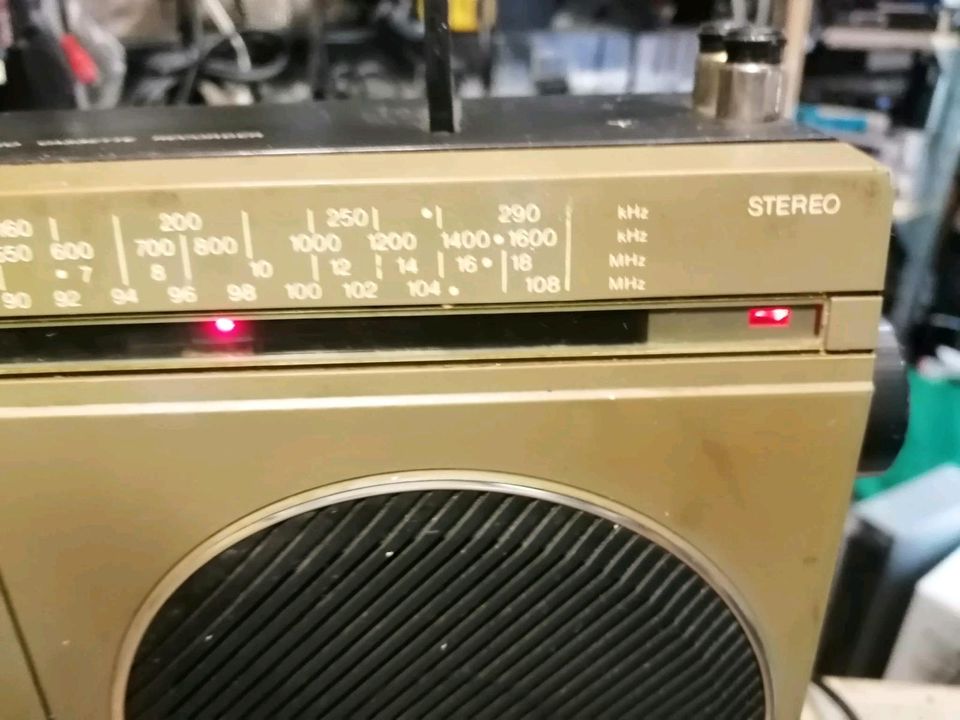 RFT SKR 700, Radio-Cassetten-Recorder, etwas DEFEKT!!!