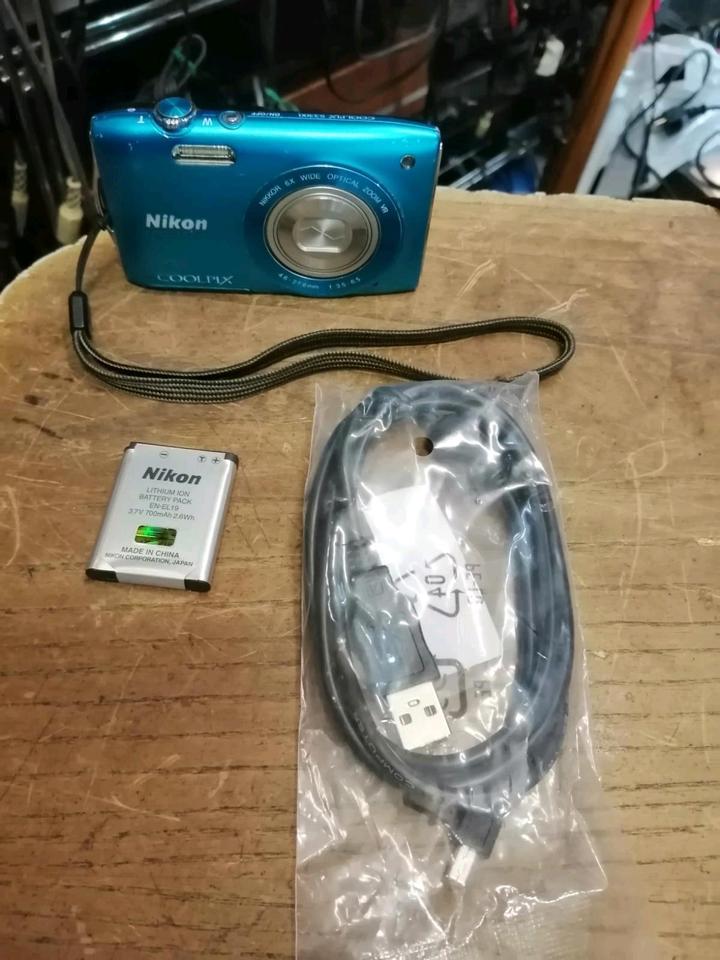 NIKON COOLPIX S3300, Digital-Kamera mit Zubehör,!!