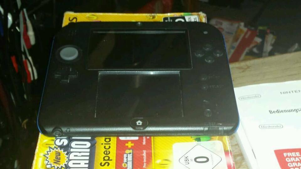 NINTENDO 2DS,Pocket-Konsole, schwarz, ohne Spiele!