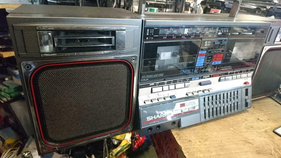 SHARP GF-800H(D), Doppel-Radiocassetten-Recorder, DEFEKT!