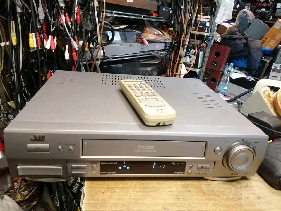 JVC HR-J870EU, Videocassettenrecorder, guter Zustand!!