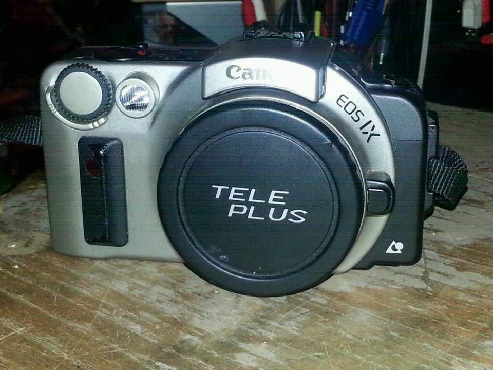 CANON EOS IX; Camera/Body ohne Objektiv