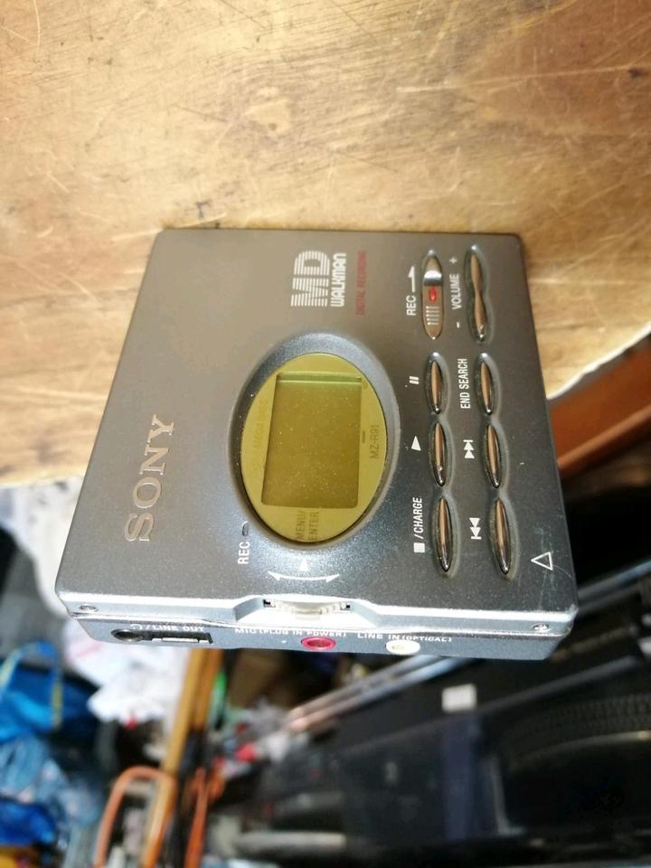 SONY MZ-R91, portabler MiniDiscman mit Original-Adapter!!