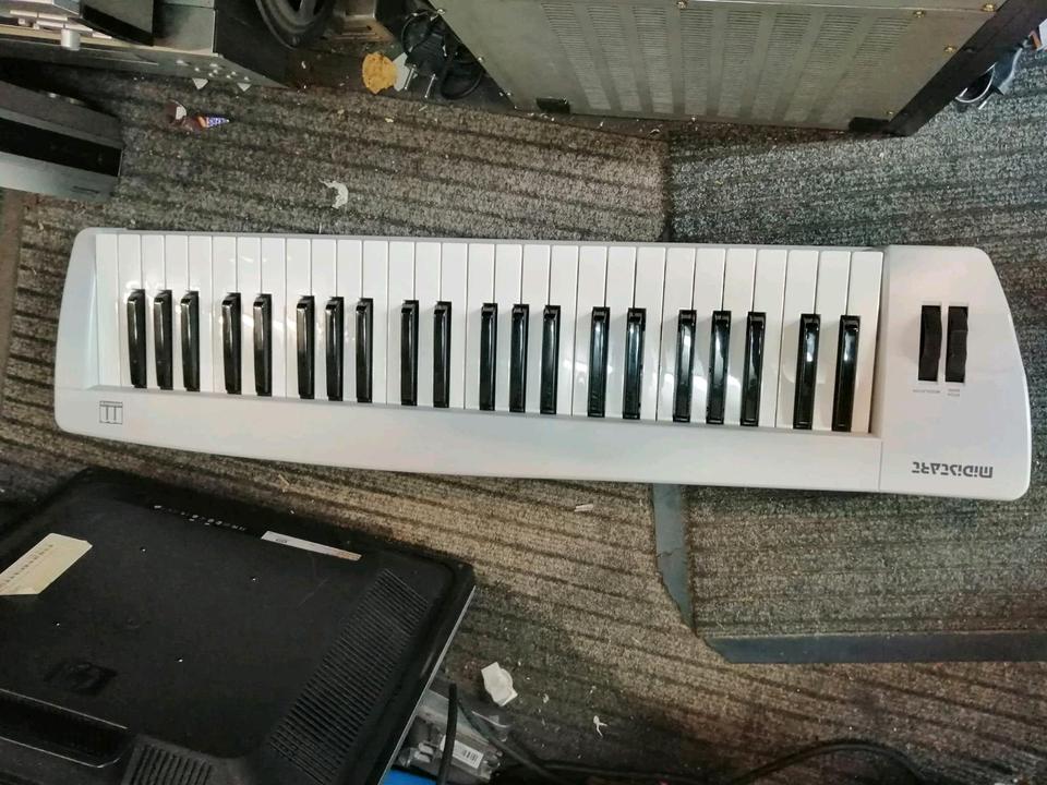 MIDITECH Midi-Keyboard mit Universal-Adapter, guter Zustand!!!