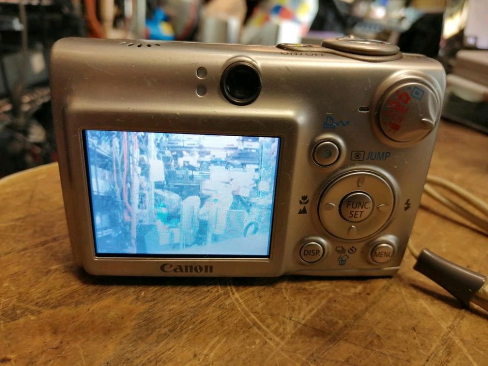 CANON Digital IXUS 700, Digital-Kamera mit Zubehör!!!