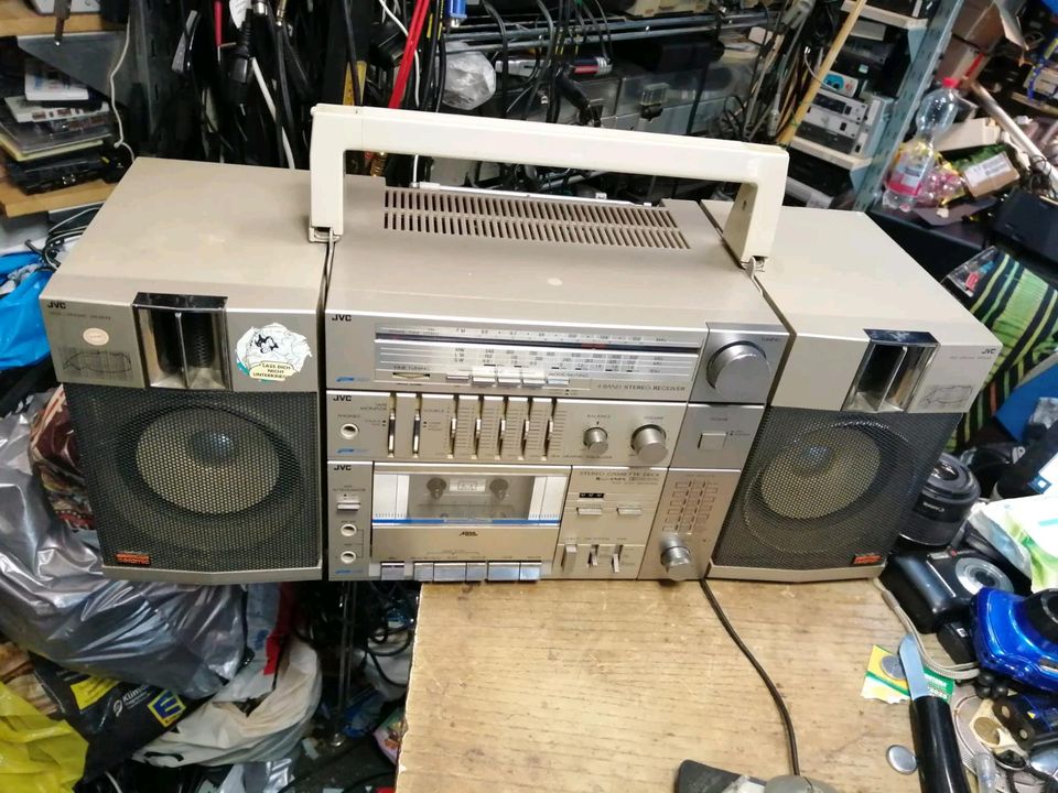 JVC PC-R11L, Receiver/Radio-Cassetten-Recorder, etwas DEFEKT!!!