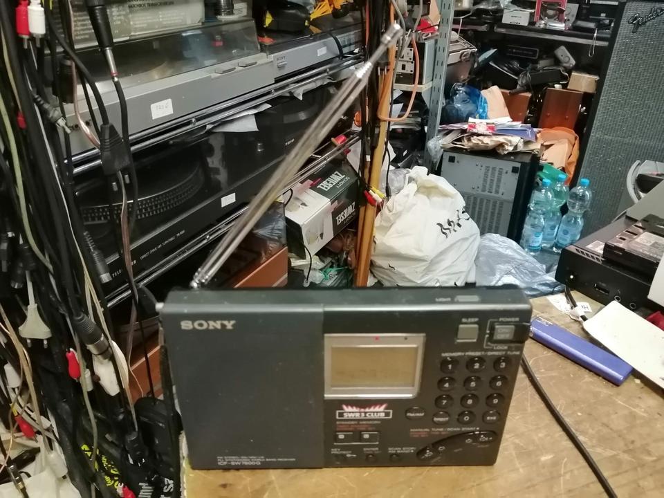 SONY ICF-SW7600G, PLL World Receiver OHNE Adapter!