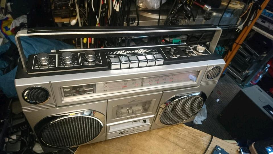 PLANET SSR-4083, 4-Band Stereo Radio, guter Zustand!!