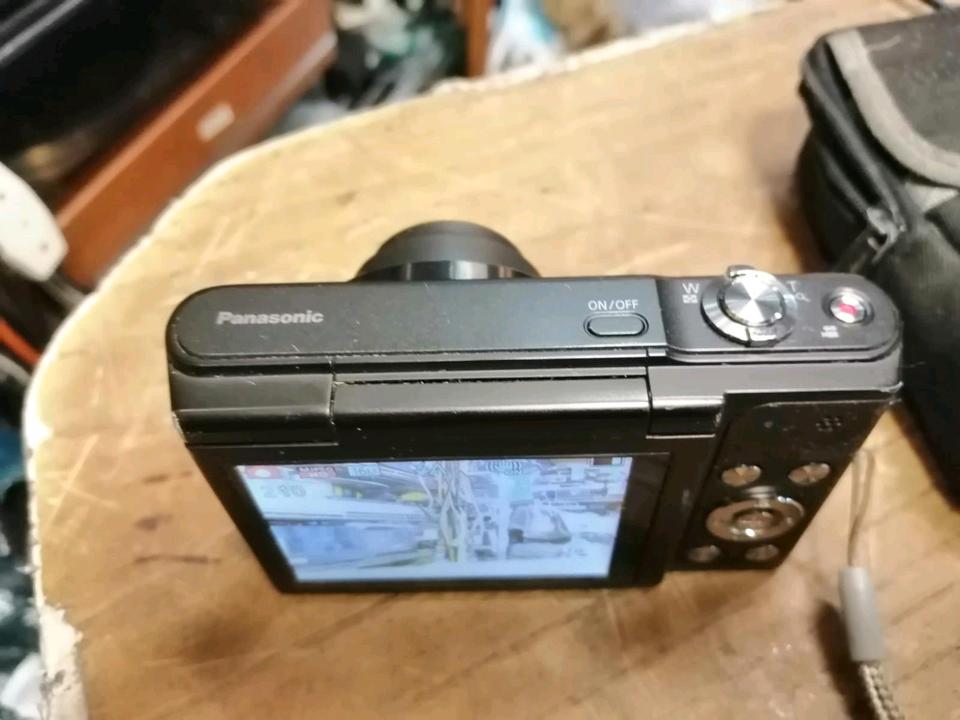 PANASONIC DMC-SZ10, Digital-Kamera mit Zubehör!!