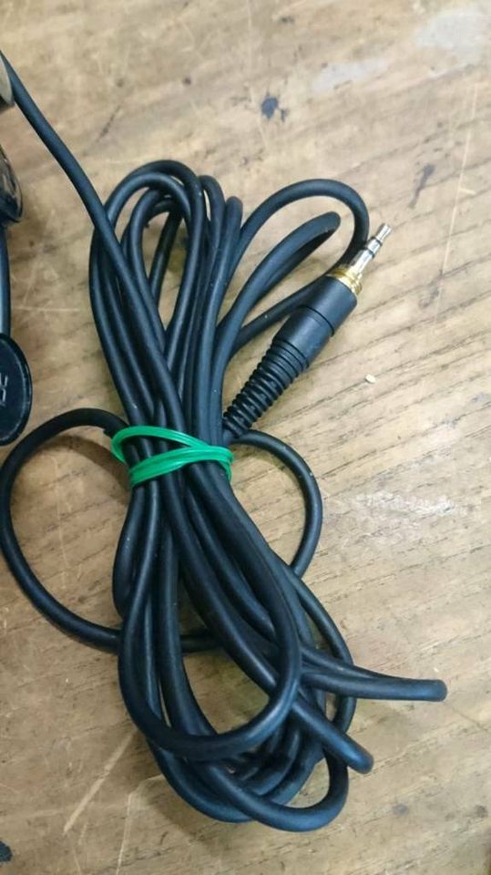 AKG K171 Studio Kopfhörer, Kabel mit 3,5 mm Klinkestecker