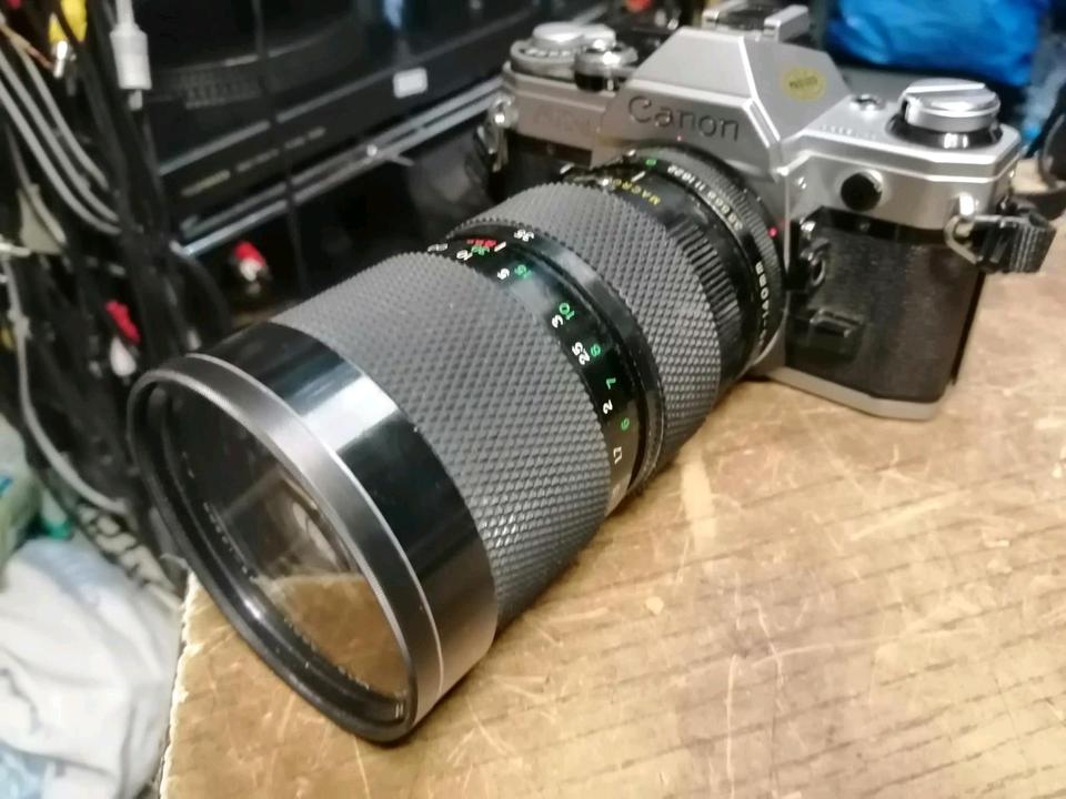 CANON AE-1 Analog-Kamera mit Objektiv SOLIGOR + B+W 72E Linse!!