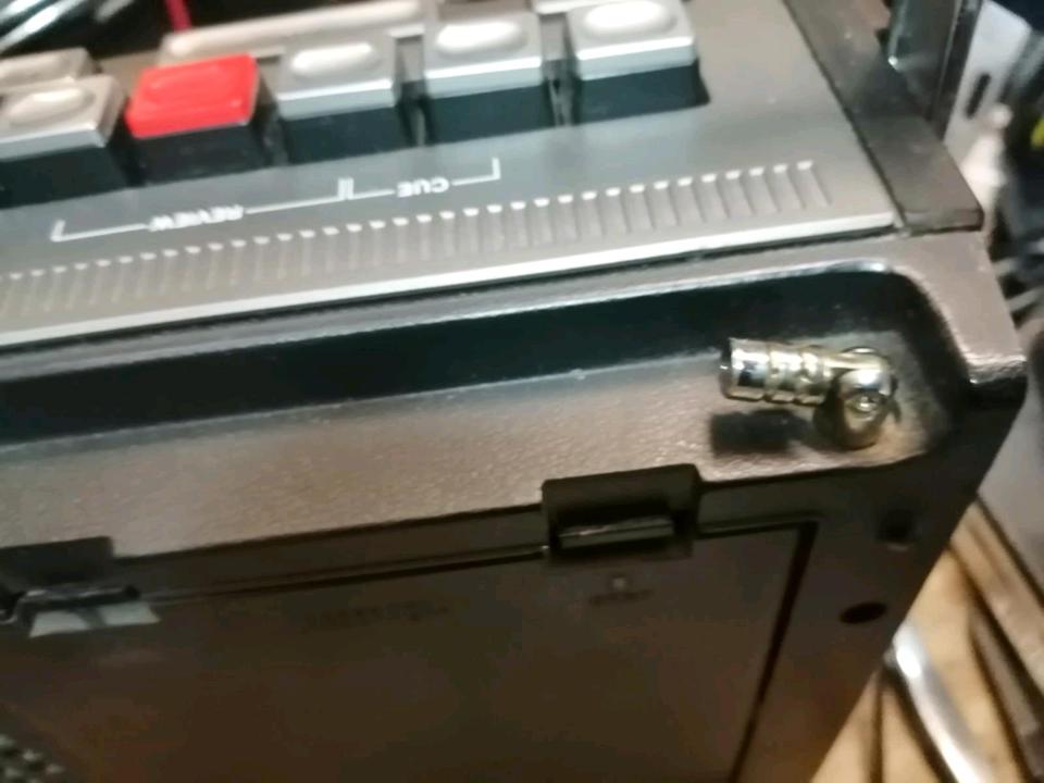 SHARP GF-6500, Radio-Cassetten-Recorder, etwas DEFEKT!!