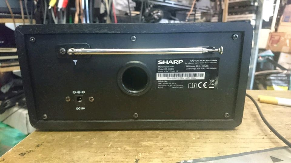 SHARP DR-450 (BK), DAB/DAB+ Digital-Radio mit Universal-Adapter!