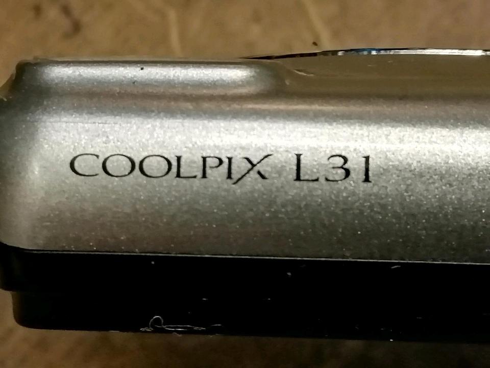 NIKON COOLPIX S3100/S2500/S30/L31, 4 Digital-Kameras, DEFEKT!!!