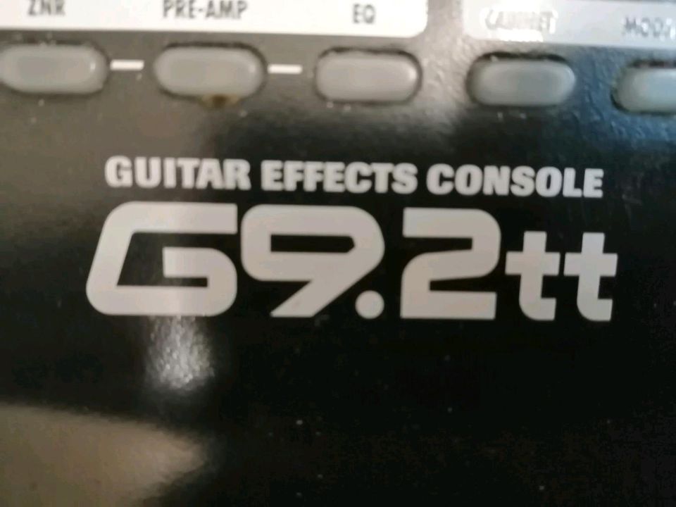 ZOOM G9.2tt Gitarren-Multi Effekt-Gerät, mit Universal-Adapter!!