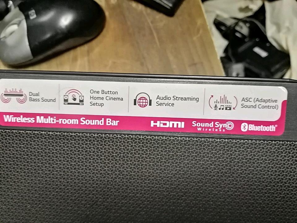LG DSH7 wireless Multi-Room Sound Bar mit Bluetooth!!