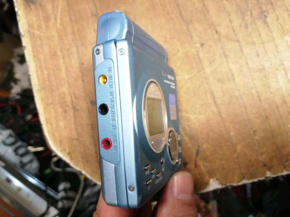 SHARP MD-MT88H(BL), MiniDiscman mit Zubehör!!!
