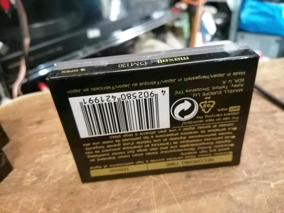 8 NEUE Digital Audio Tape Cassetten (FUJI, SONY und MAXELL!!!