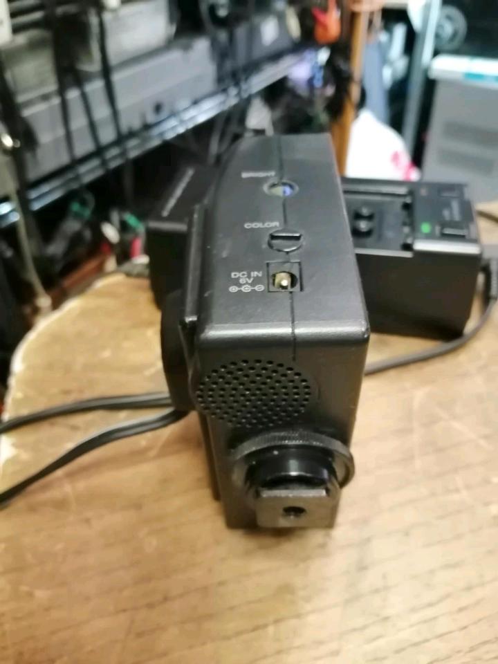 SONY XV-M30E, LCD COLOR MONITOR mit Zubehör!!!