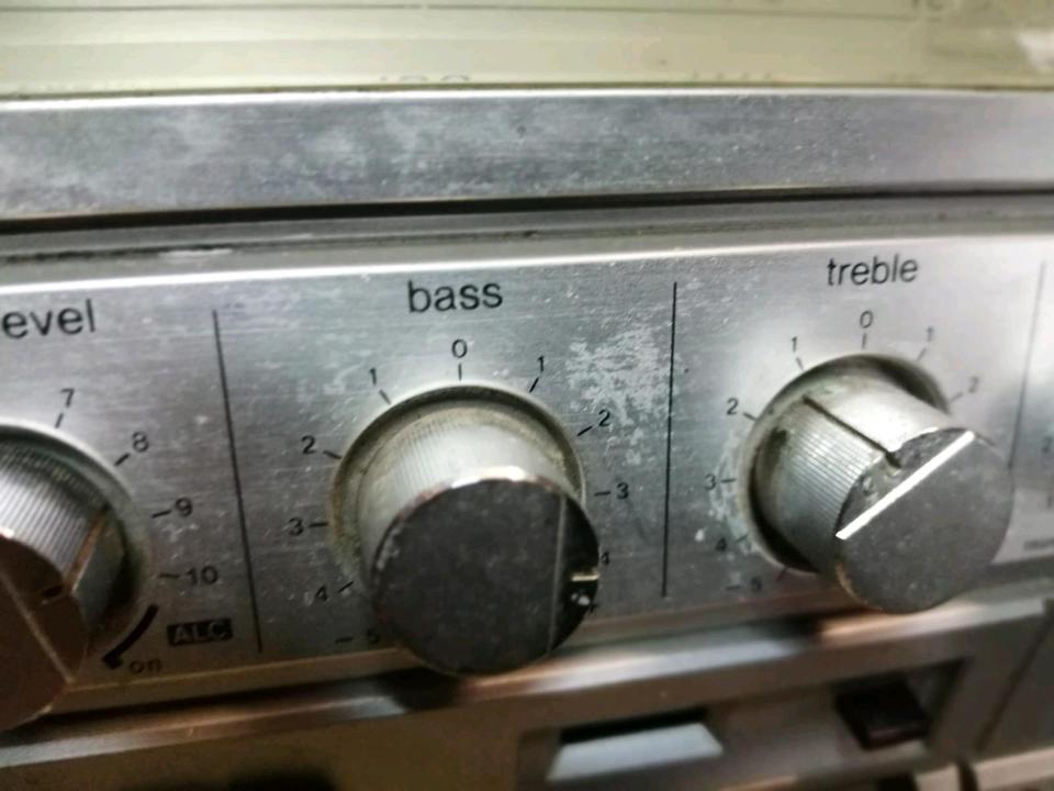 SHARP GF-8989, Radio-Cassetten-Recorder, etwas DEFEKT!!