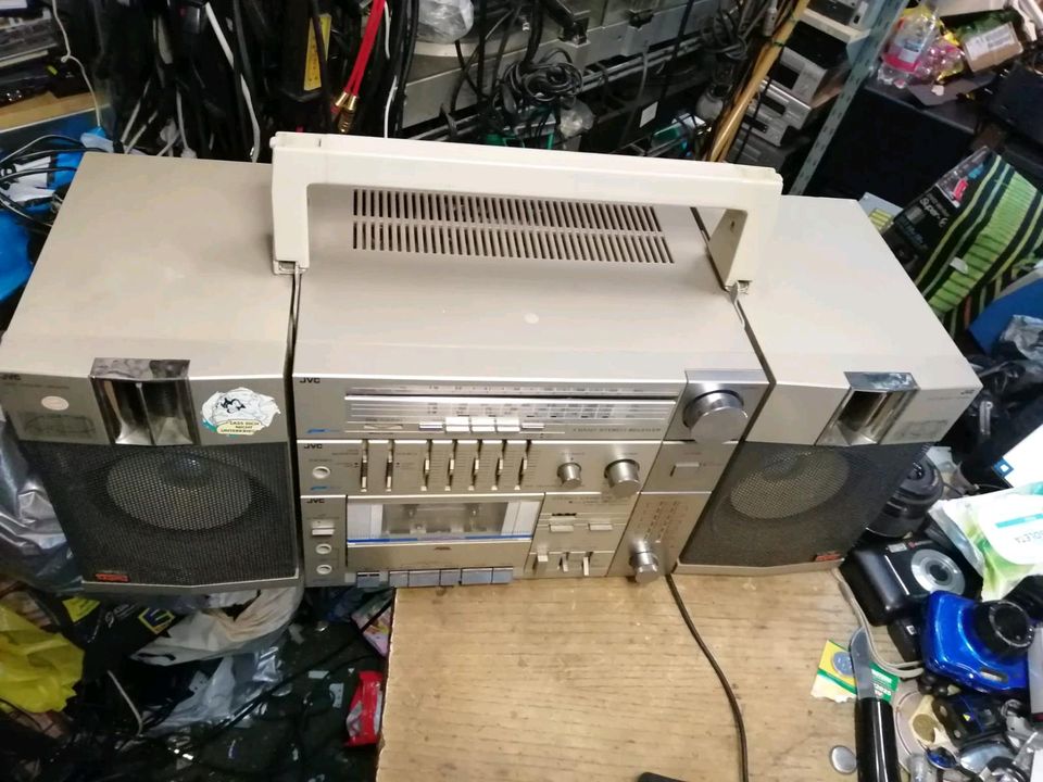 JVC PC-R11L, Receiver/Radio-Cassetten-Recorder, etwas DEFEKT!!!