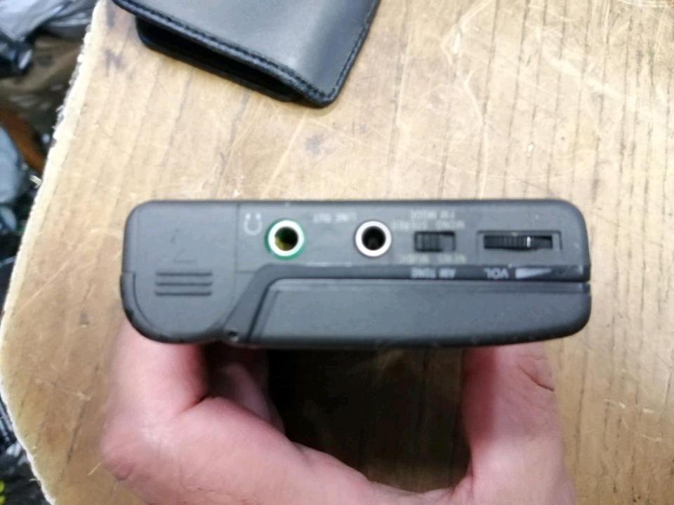 SONY ICF-SW100, kleiner Weltempfänger, DEFEKT!!!