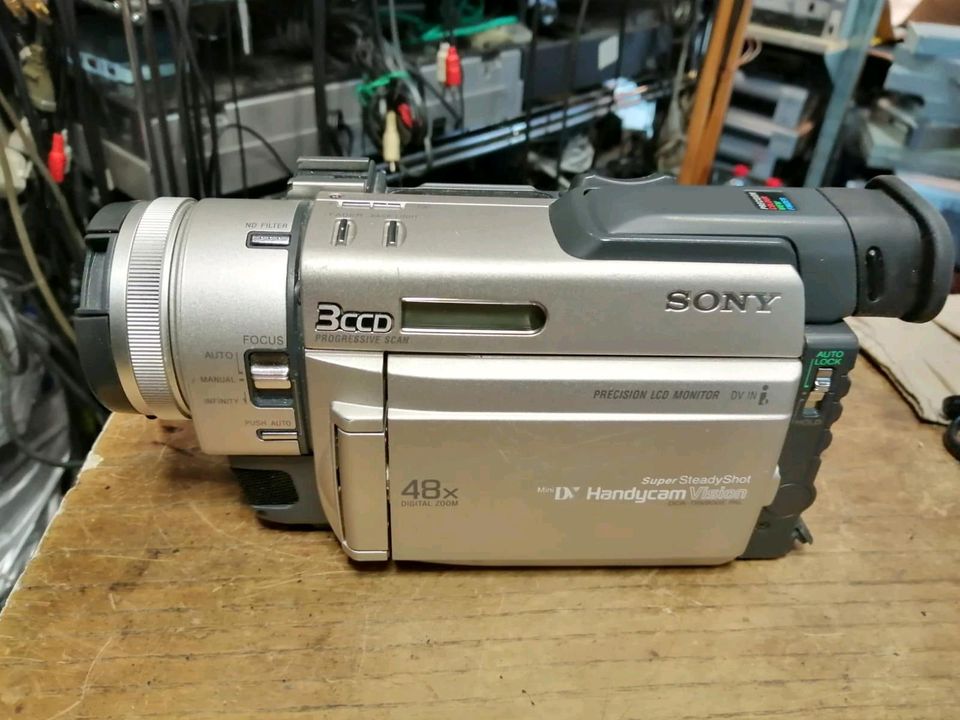 SONY DCR-TRV900E, Digital MiniDV-Videocamera mit Zubehör!!