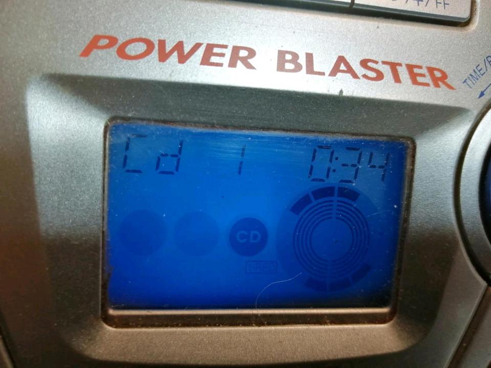 PANASONIC RX-ES25, Radio-Cassetten-Recorder mit CD, etwas DEFEKT!