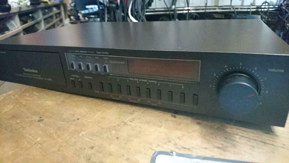 TECHNICS ST-K808 Quartz Synthesizer/ FM/AM Tuner Preamplifier