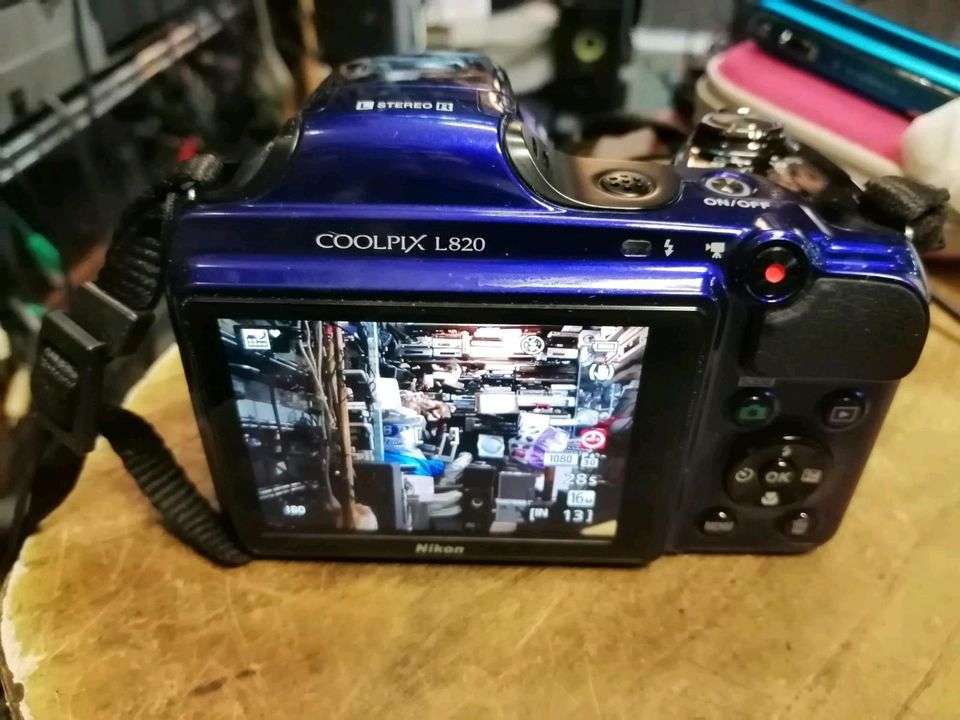 NIKON COOLPIX820, Digital-Kamera, OHNE Speicherkarte!!!