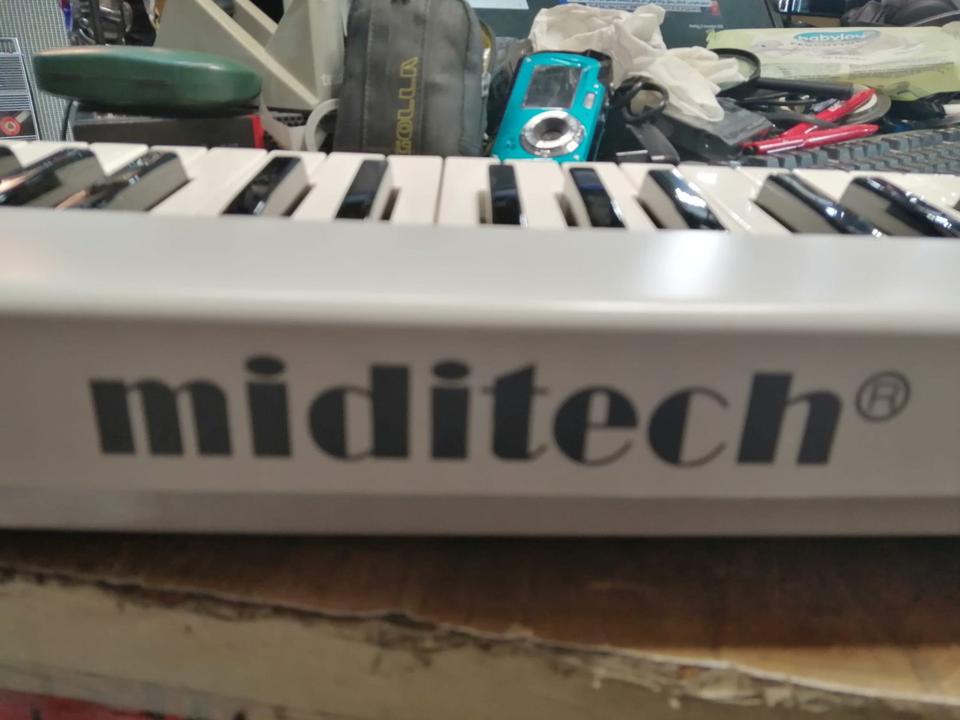 MIDITECH Midi-Keyboard mit Universal-Adapter, guter Zustand!!!