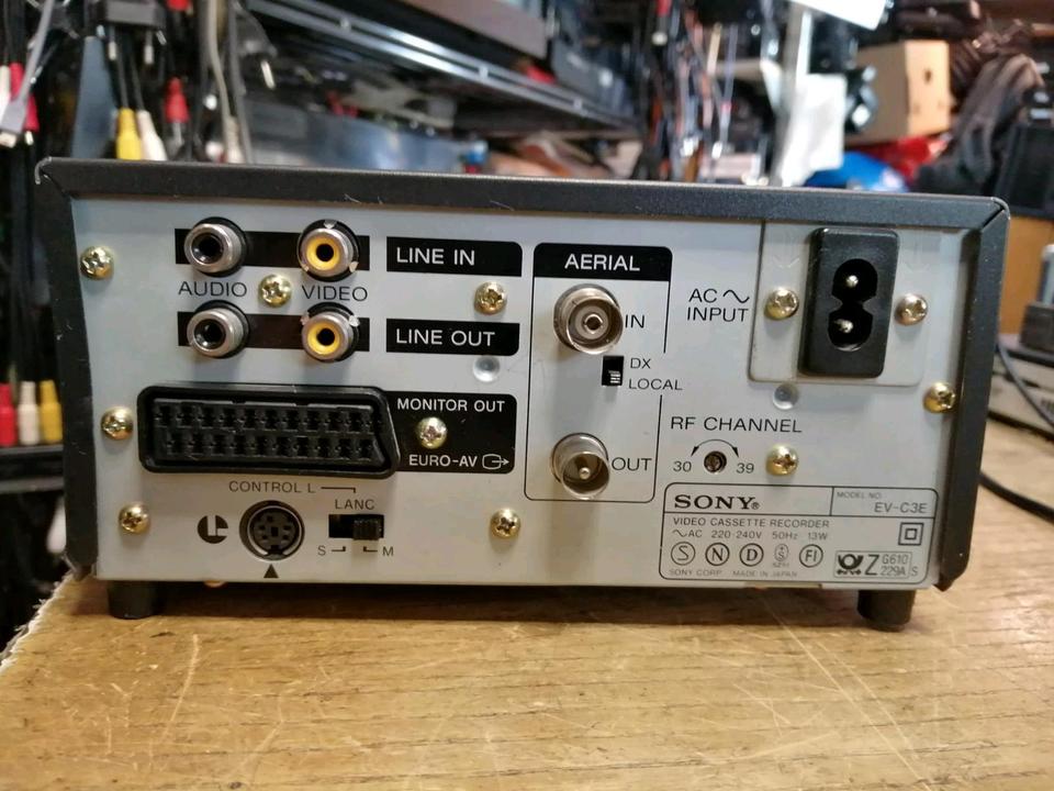 SONY EV-C3E, Videocassettenrecorder Video 8, DEFEKT!!!