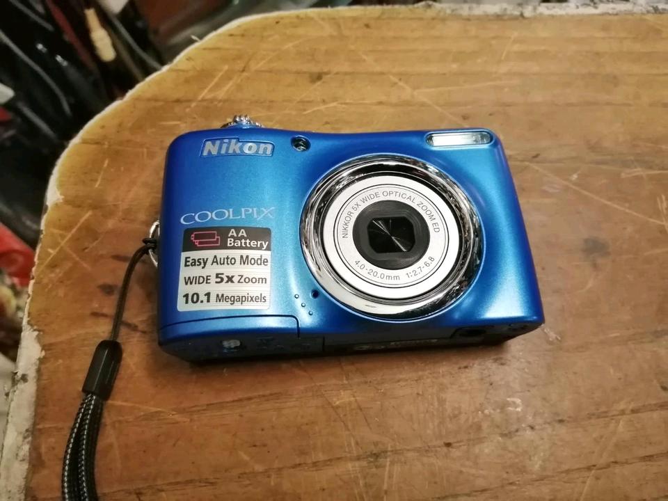 NIKON COOLPIX L23, Digital-Kamera, OHNE Speicherkarte!!