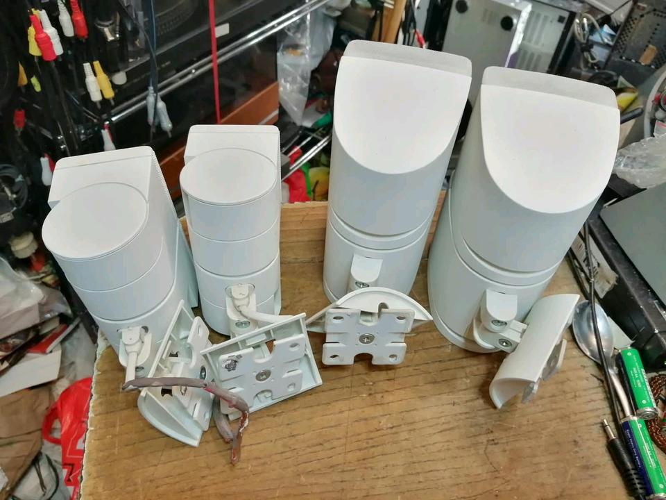 BOSE JEWEL, 2 große und 2 kleine Boxen!!