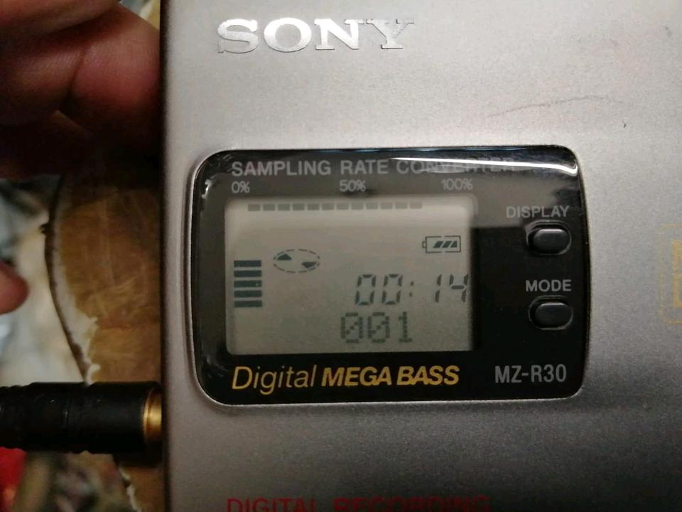 SONY MZ-R30, portabler Mini-Disc Recorder, OHNE Adapter!!