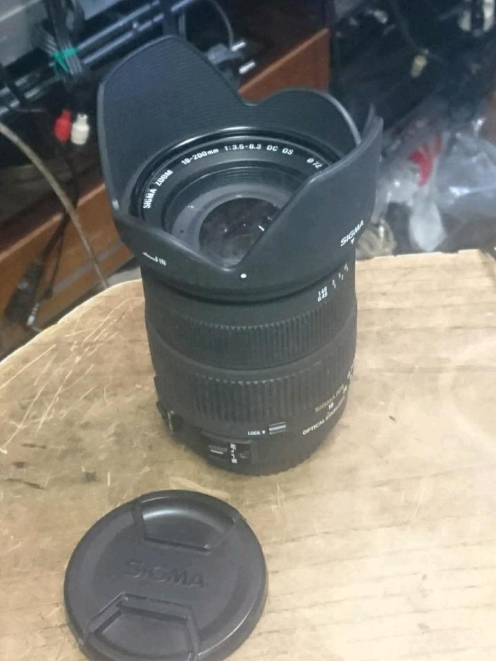 SIGMA DC 18-200mm Objektiv + HAMA UV390 HTMC