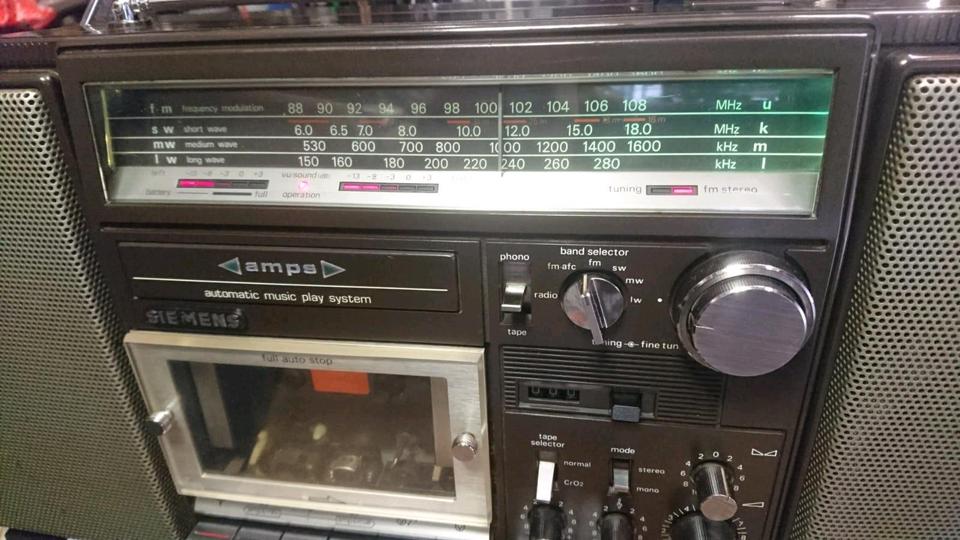 SIEMENS CLUB 735, Radio-Cassetten-Recorder, etwas DEFEKT!!