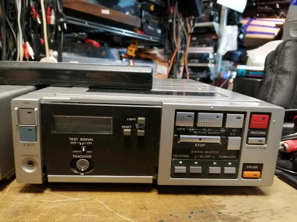 SONY BETAMAX SL-F1E, Videocassettenrecorder + SONY Netzteil!!!