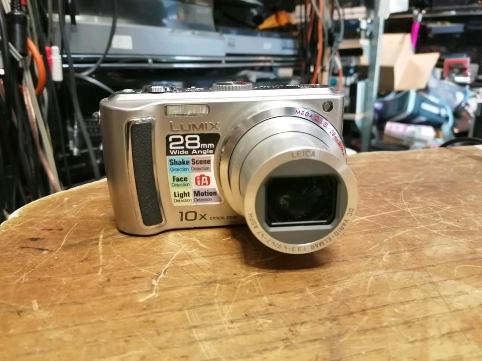 PANASONIC TZ5, Digital-Kamera mit Zubehör! Guter Zustand!!