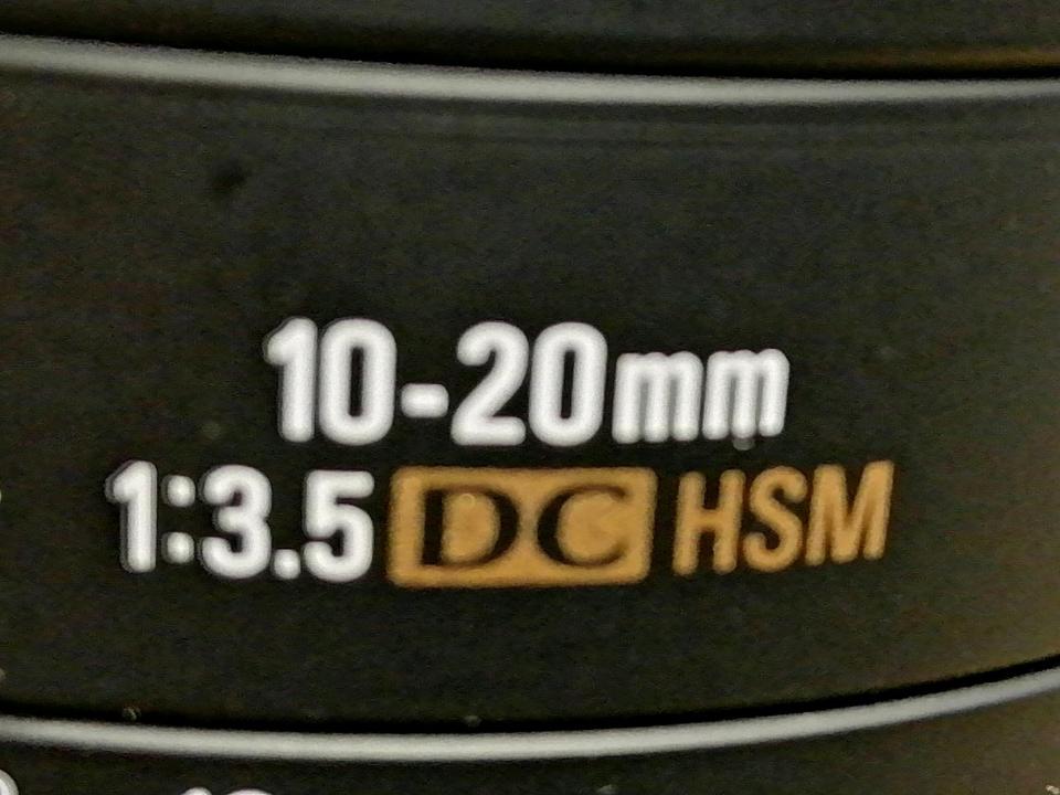SIGMA EX 10-20 mm F3. 5 DC HSM für CANON EOS. Objektiv!!