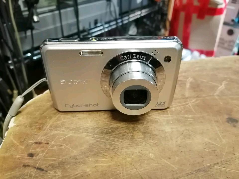 SONY DSC-W210 SteadyShot, Digital-Kamera mit Zubehör!!!