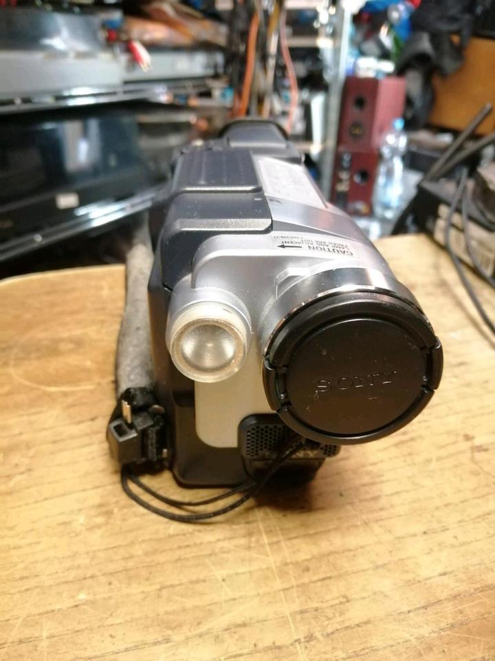 SONY DCR-TRV250E Videocamera Digital 8,guter Zustand!!!
