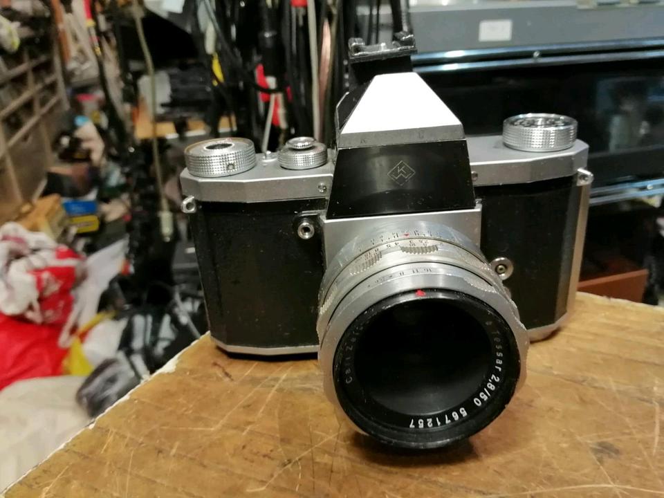 PRAKTICA IVKV, Analog-Kamera he TESSAR Objektiv, guter Zustand!!