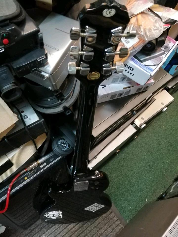 GIBSON Special Model von EPIPHONE, E-Gitarre mit 1 Tasche!!